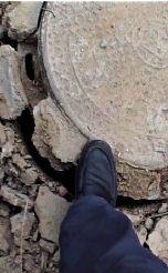 燃放鞭炮危险,扔进窨井更危险